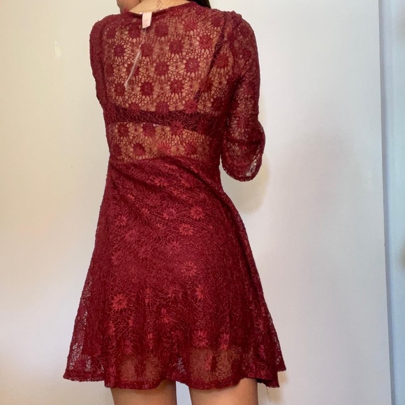 Forever21 Laced Maroon Dressed - Picture 3 of 6